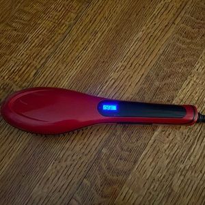 Hair comb that straightens your hair